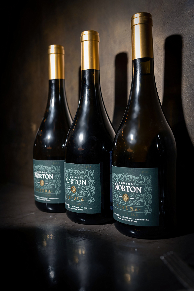 Визит Norton в Москву и Санкт-Петербург