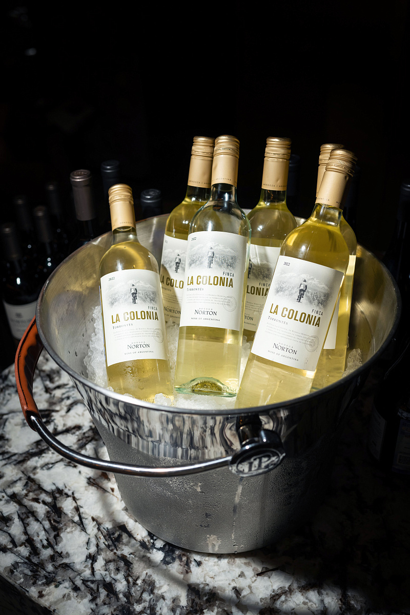 Визит Norton в Москву и Санкт-Петербург